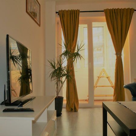 Casa Peterfi - Apartment With 3 Bedrooms And Spacious Living Room Târgu-Mureş Exteriér fotografie