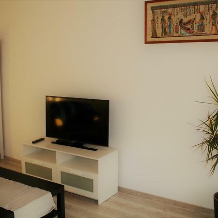 Casa Peterfi - Apartment With 3 Bedrooms And Spacious Living Room Târgu-Mureş Exteriér fotografie